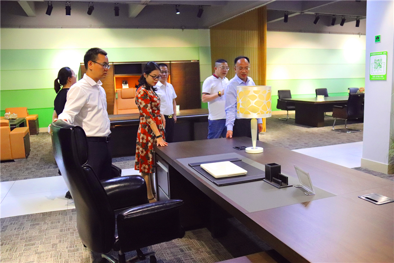 蒼梧縣委領導蒞臨